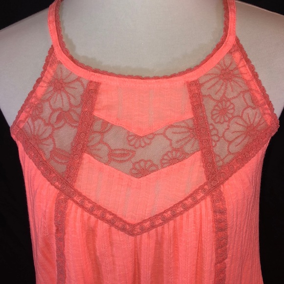 New Spring top - Picture 2 of 3